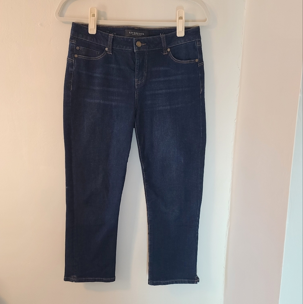Liverpool Denim Hugger Capri Jean Short Size 4